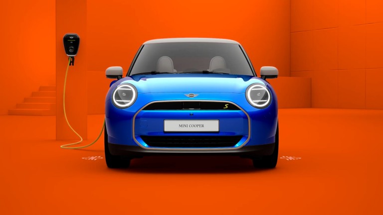 Nové elektrické MINI Cooper. 