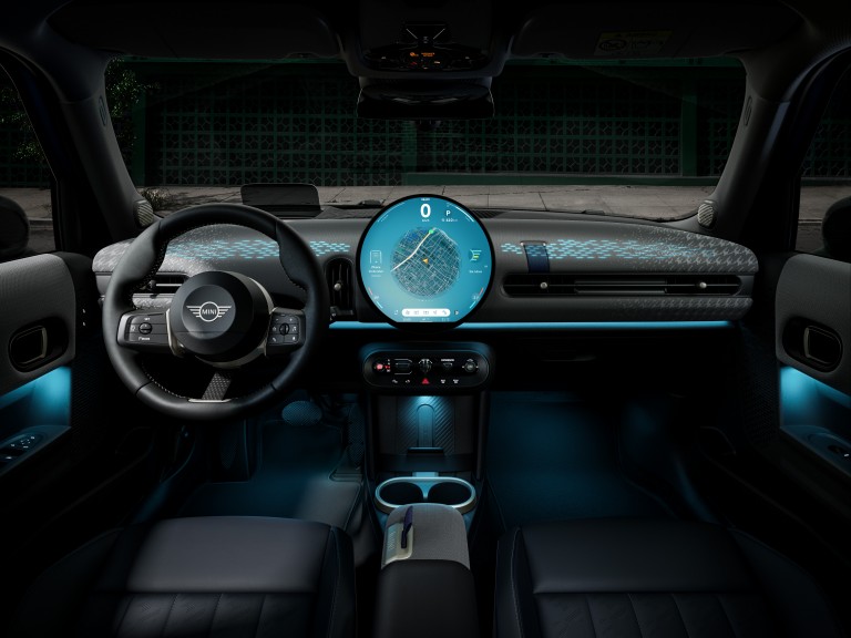 Nové 5dveřové MINI Cooper - Zajímavosti interiéru
